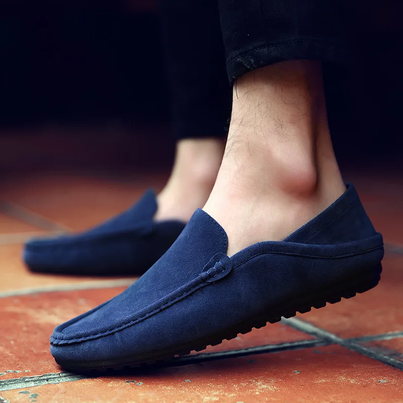 Hot Soft Moccasins Men Loafers Hight Quality Matte leather Peas Shoes Men Flats Driving Moccasins breathable Male Casual Shoes