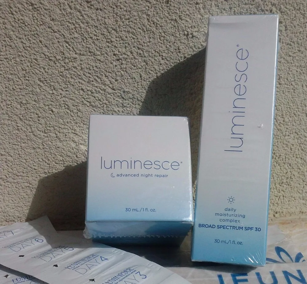 

Jeunesse LUMINESCE Daily Moisturising Complex and Advanced Night Repair SET