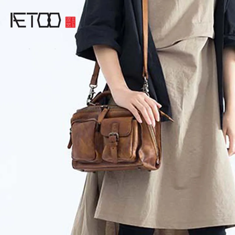 The first layer of leather messenger bag casual soft leather diagonal bag retro handbag