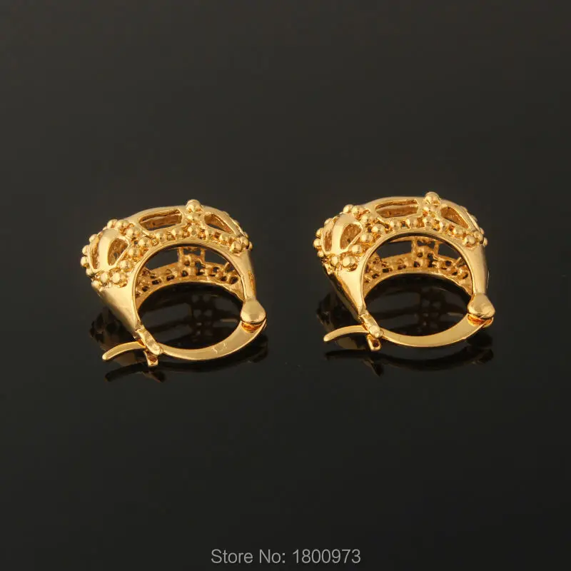 

New Vintage Earrings . Gold Color Hoop Earrings For Women Gift Round Fancy Fashion Jewelry