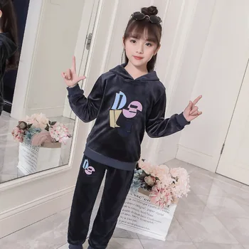 

2018 New Girls' Gold Velvet Hooded Suit Children's Autumn Alphabet Sweater Children's Sports Two-piece Suit