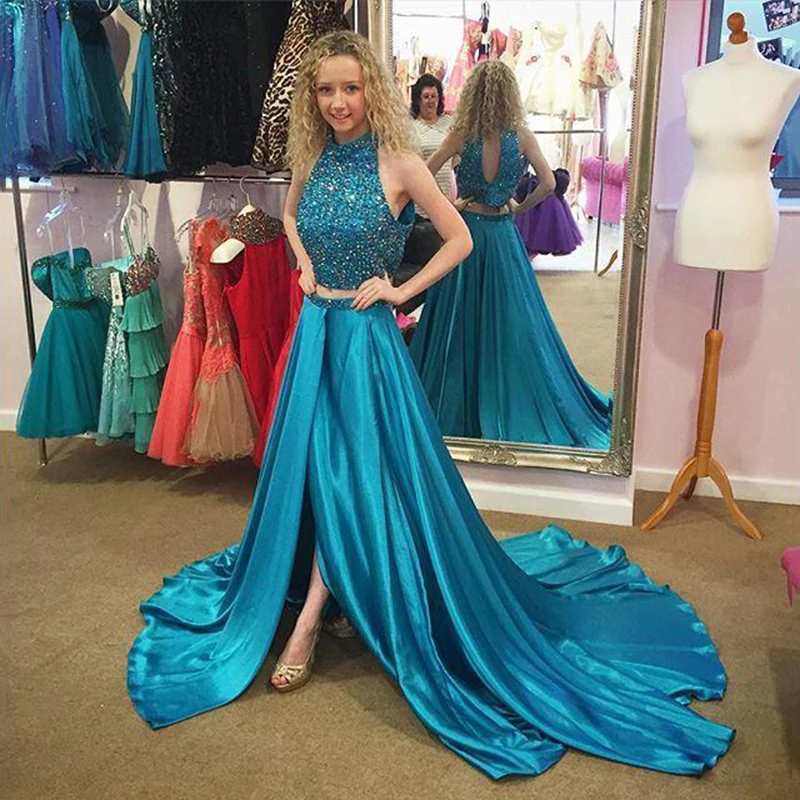 

Glamorous Halter Beaded Long Prom Dresses Sexy Two Pieces Chapel Train Evening Party Dress Blue Satin Open Back Prom Gowns