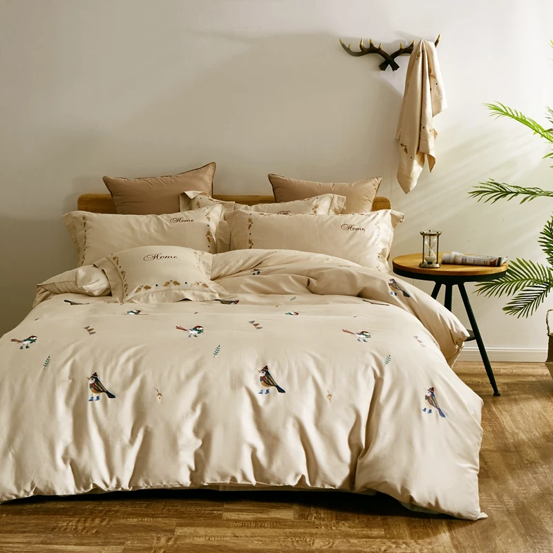 New Long Staple Cotton Exquisite Embroider Bedding Sets Festival