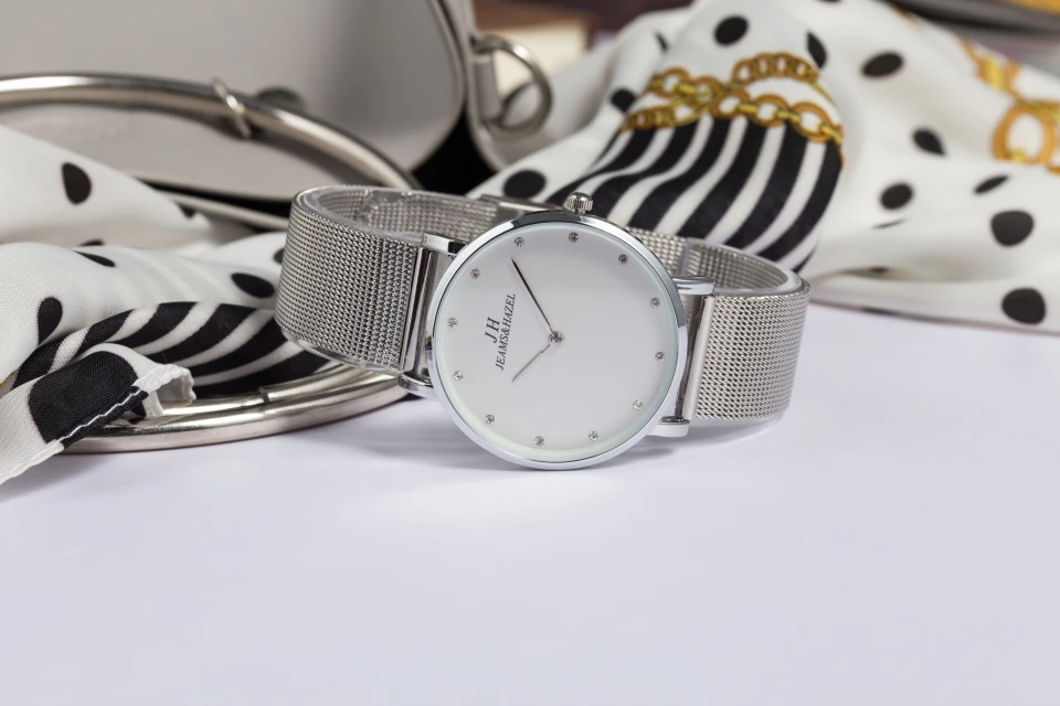mesh band Quartz watch
