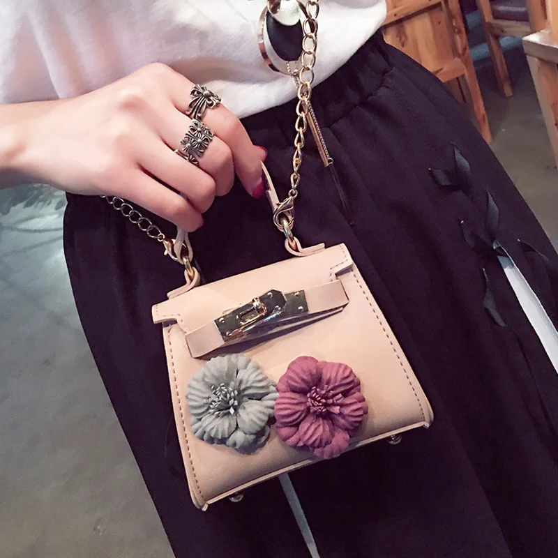 

Mini Cute Women Mobile Phone Bags Fashion Small Purse Female Woven Appliques Shoulder Bags Messenger Bag with Long Chain 312
