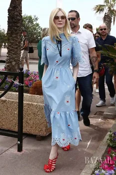 

New 2017 spring summer fashion women girls vintage cute patterns embroidery cotton dress turtleneck hollow out dresses blue