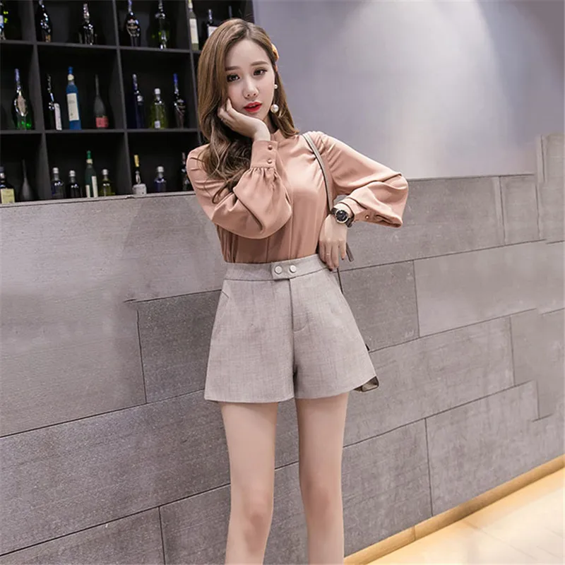 2019 Spring New Shorts Female Fashion Solid Color Wide Legs Wild High Waist Slim Slimming Women Shorts Summer Wide leg short Y33 2019 Spring New Shorts Female Fashion Solid Color Wide Legs Wild High Waist Slim Slimming Women Shorts Summer Wide leg short Y33