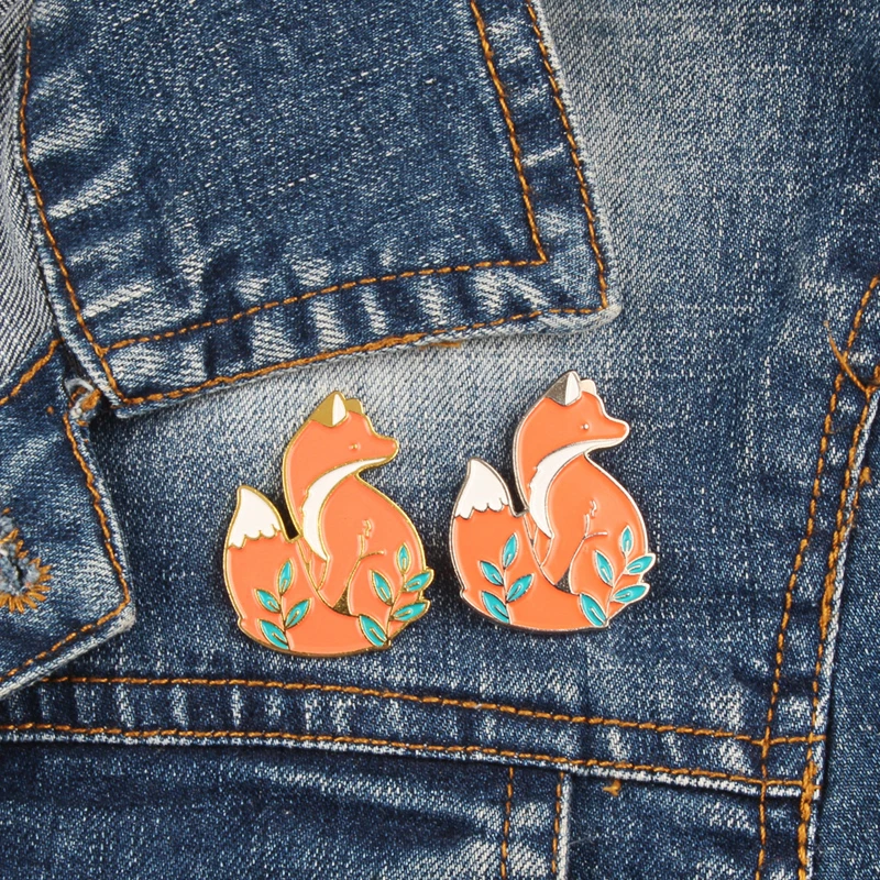 

Cartoon animal cute fox needle woodland fox badge brooch needle denim clothing badge ladies friends children Enamel brooch gift