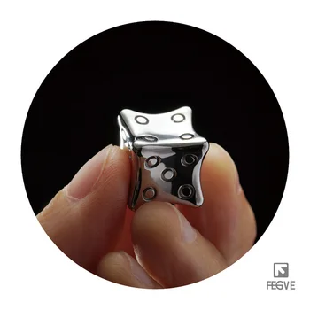 

Titanium dice, dice, titanium TC21 can be iced drinks for game toys.