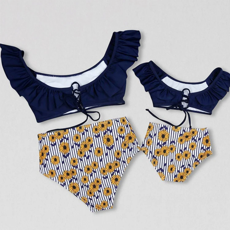 

Ruffled Swimsuits Mommy and Me Clothes Family Look Matching Mother Daughter Swimwear Women Girls Dress Clothes High Waist Bikini
