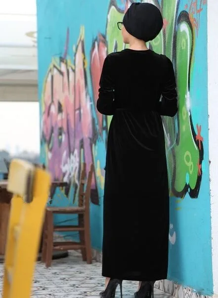 Black (1)