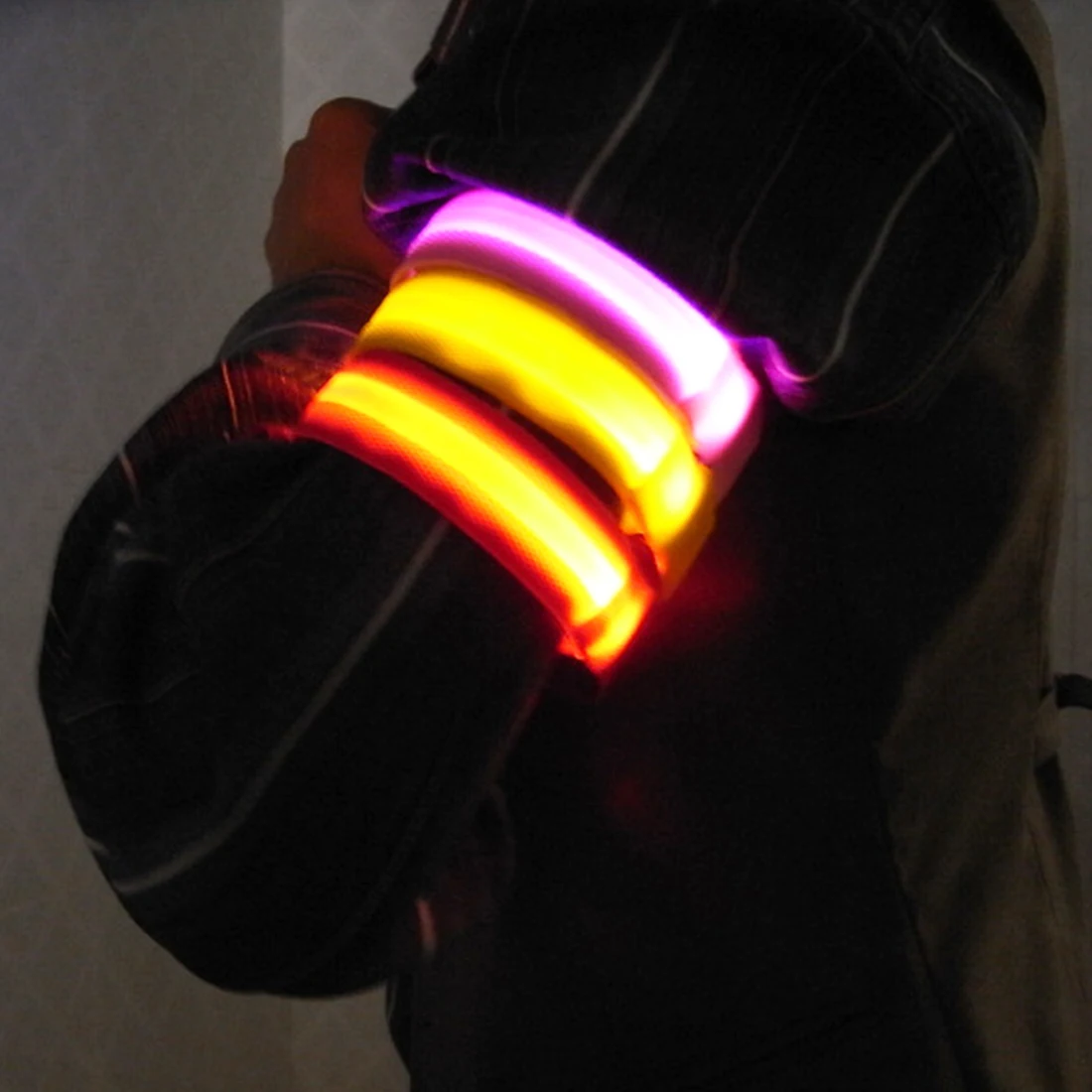 

HOT Outdoor Sports Night Running Light Safety Jogging Led Arm Leg Warning Portable Wristband Riding Bicycle Party Glowing Band
