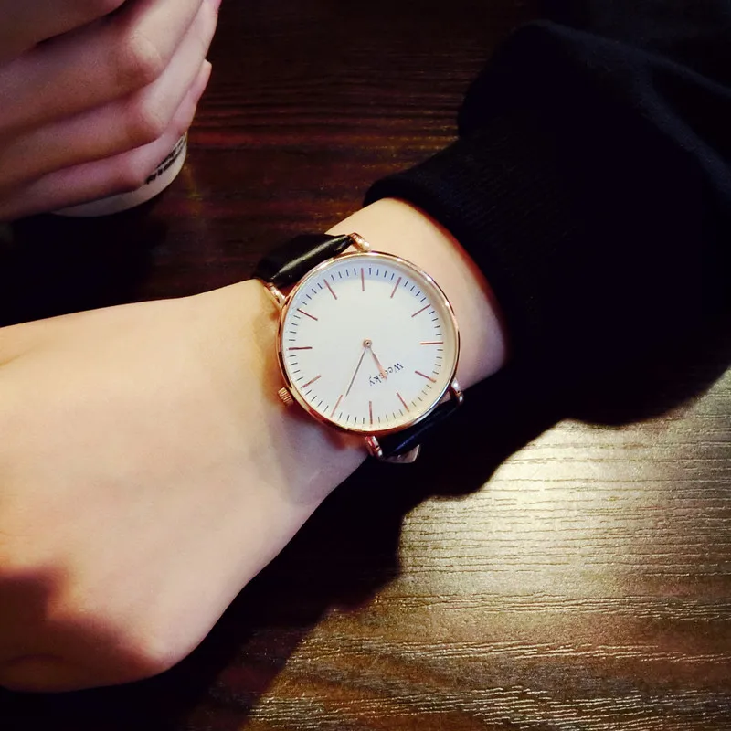 Моды большой циферблат студент женский часы простые повседневные мужские часы пояс в стиле ретро пара кварцевых часов