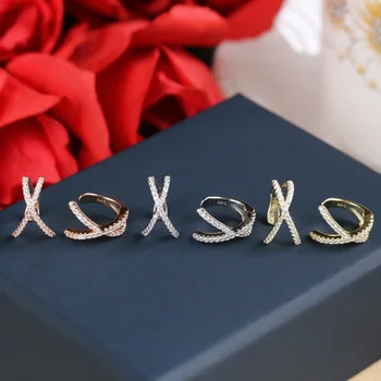 

2018 New Simple 3 Color Women Ear Cuff Jewelry Fashion Cross No Pierced Small Earring Girl Clip Ear Cuff Micro Pave CZ Earrings