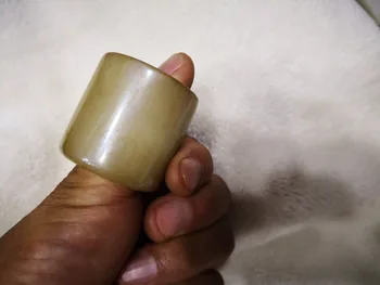 

Chinese old jades carving natural jade carved thumb Large ring