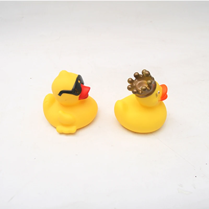 Игрушечная уточка для ванны из 2 предметов, Мультяшные Детские принадлежности для купания, детские игрушки для купания, плавающие резиновые желтые утки