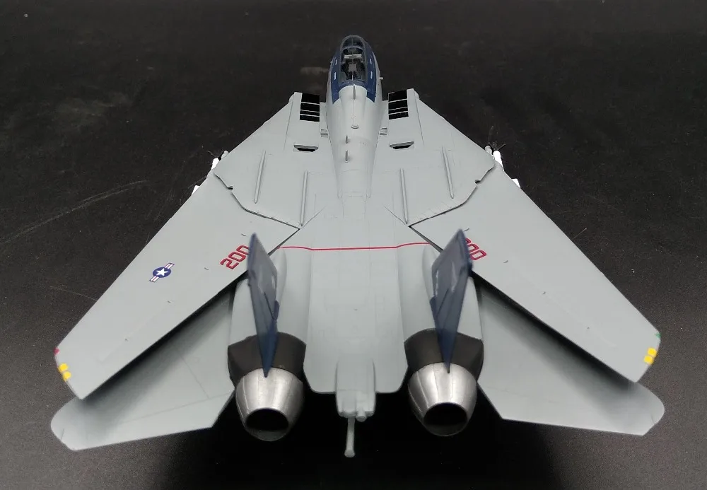 1: 72 ВВС США F14B VF-11 красный кабан эскадрильи истребитель-бомбардировщик модель Трубач Коллекция Модель