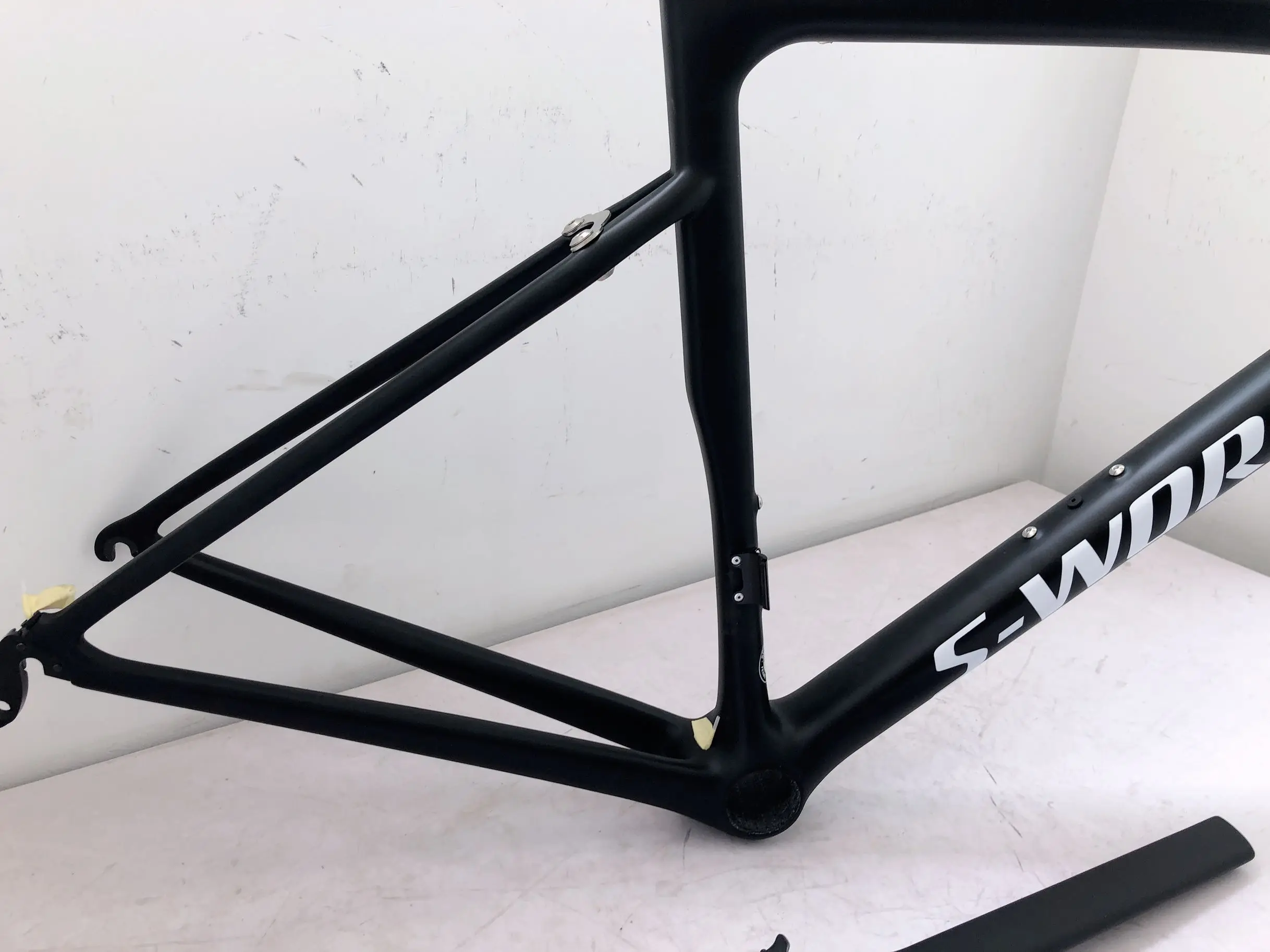 Best Top sale White logo Black UD Matte SL6 carbon road frames with 44-49-52-54-56-58cm for your selection free shippin 0