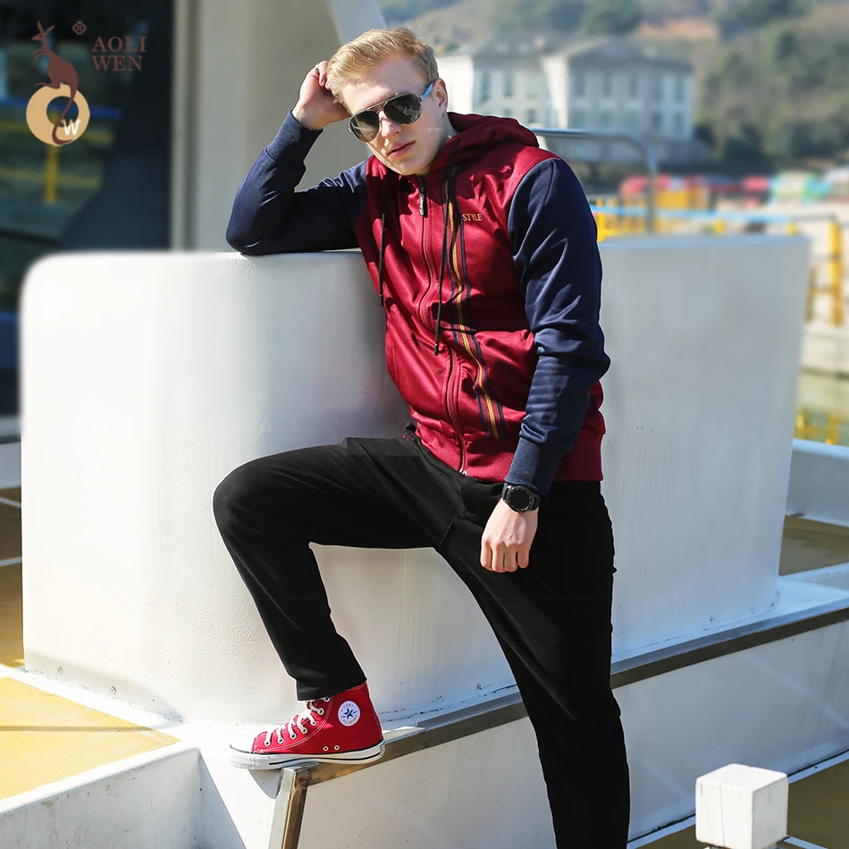 red hoodie outfits men