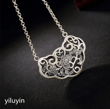 

KJJEAXCMY Fine jewelry S990, hollowed out, clover flowers, riches and fringes, pure silver Thai silver sweater chain pendant