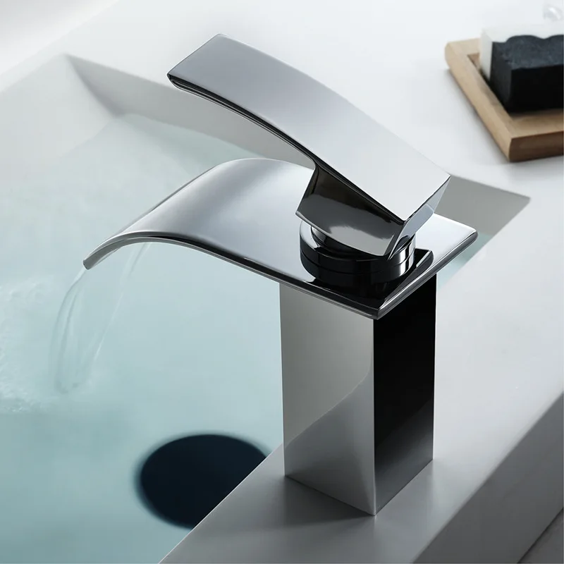 Bathroom Basin Sink Faucet Waterfall Basin Taps Chrome Polish Single Handle Single Hole Mixer Tap Deck Mounted