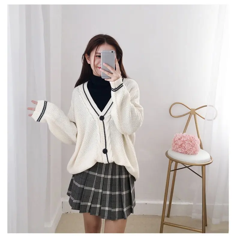 New Long Sleeve Cardigans Female Sweater Autumn Knitting Sweater 3 Button Cardigans V Neck White Cardigan Jacket