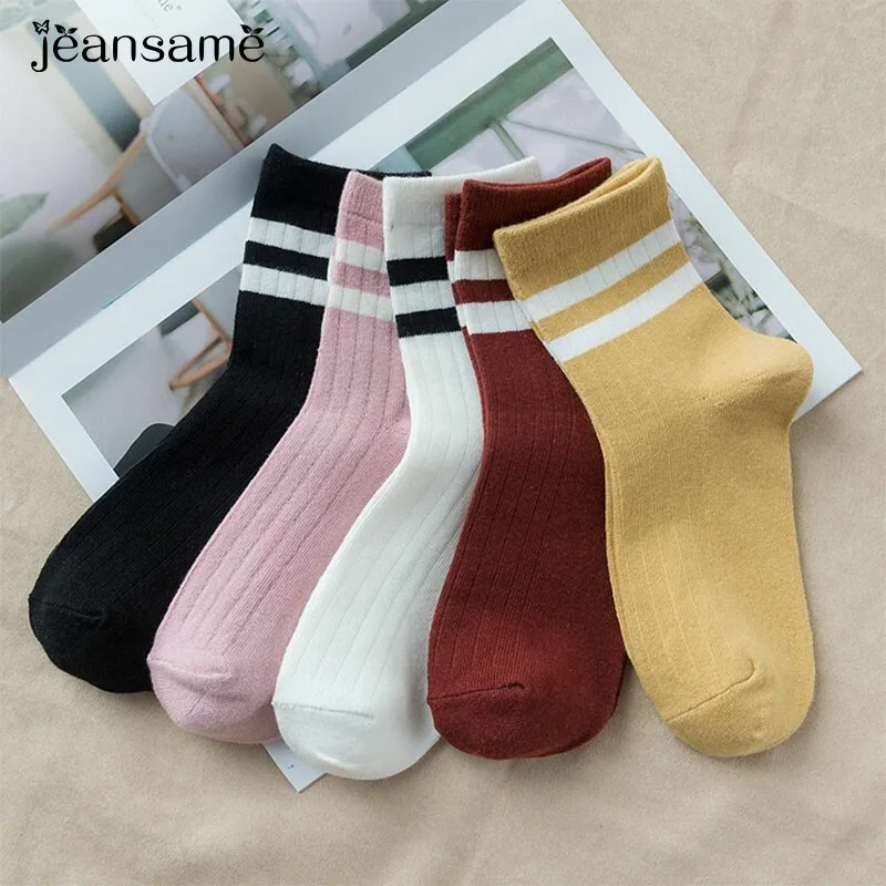 

Spring, autumn and winter classic ladies in the tube comfortable trend solid color cotton socks Refreshing funny harajuku
