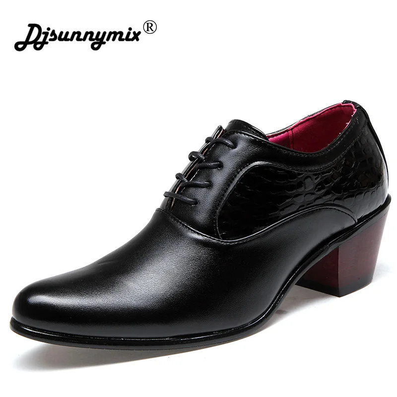 DJSUNNYMIX бренд формальная обувь Для мужчин яркий Кожаные модельные туфли мужская обувь Бизнес с заостренным носком, высокие каблуки свадебные туфли черного цвета