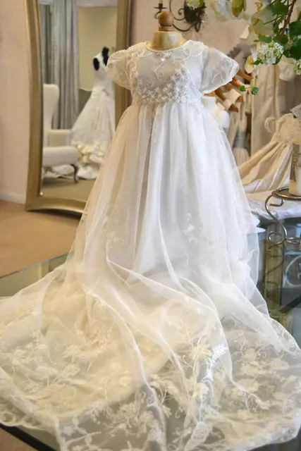 Cheap Custom lace  baby girl christening dresses baby formal dresses white/ ivory long baptism dresses with bonnet