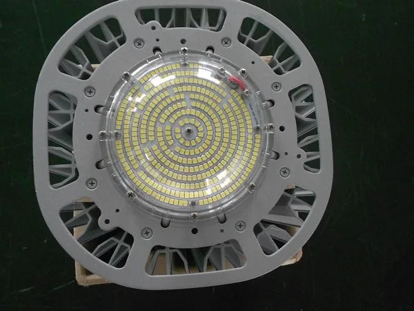 200 Вт высокая яркость 110lm/w highbay свет meanwell ce, rohs, ies файл предложение