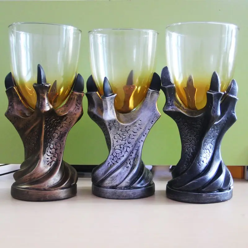 Halloween Claw Wine Glass Resin Dragon Claw Cup Creative Cup Goblet For KTV Bar Cafe Drinkware - Цвет: Golden