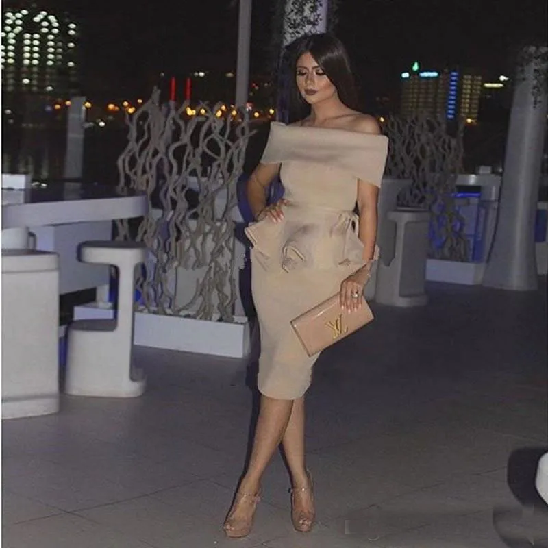 

Champagne Sheath Cocktail Party Dresses Off Shoulder Peplum Dubai Arabic Women Nude Short Formal Gowns Middle East