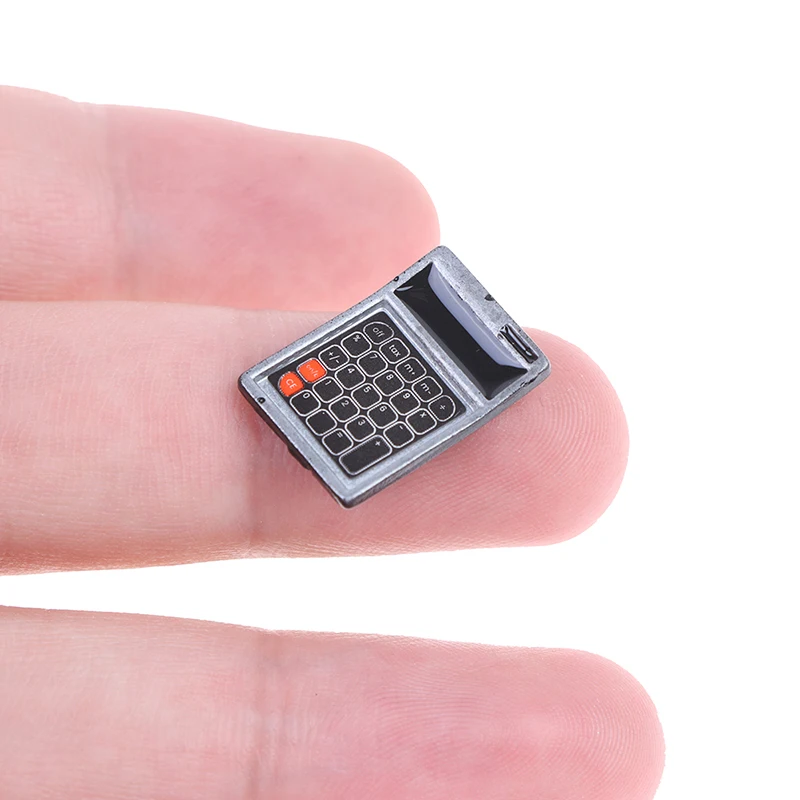 

2019 New 1:12 Dollhouse Miniature Mini Calculator Model Doll Accessories Toy For Collectible Gift 1PCS