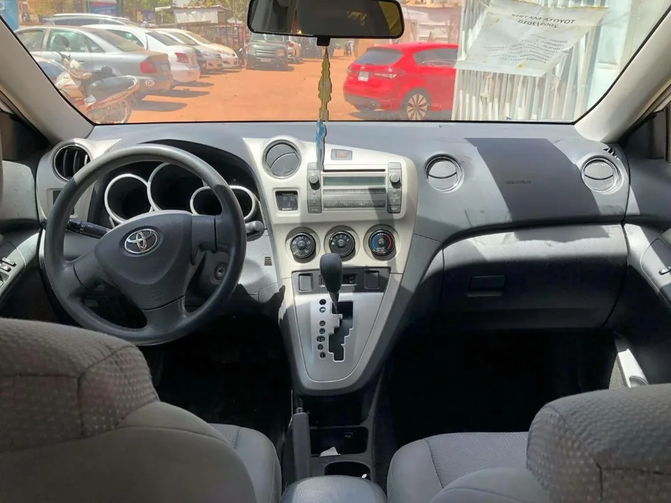 Taijs Left Hand Drive Auto Dashboard Mat For Toyota Matrix 2010