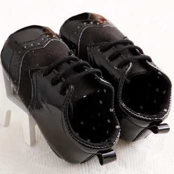 

Casual solid color rubber sole black and white sneakers