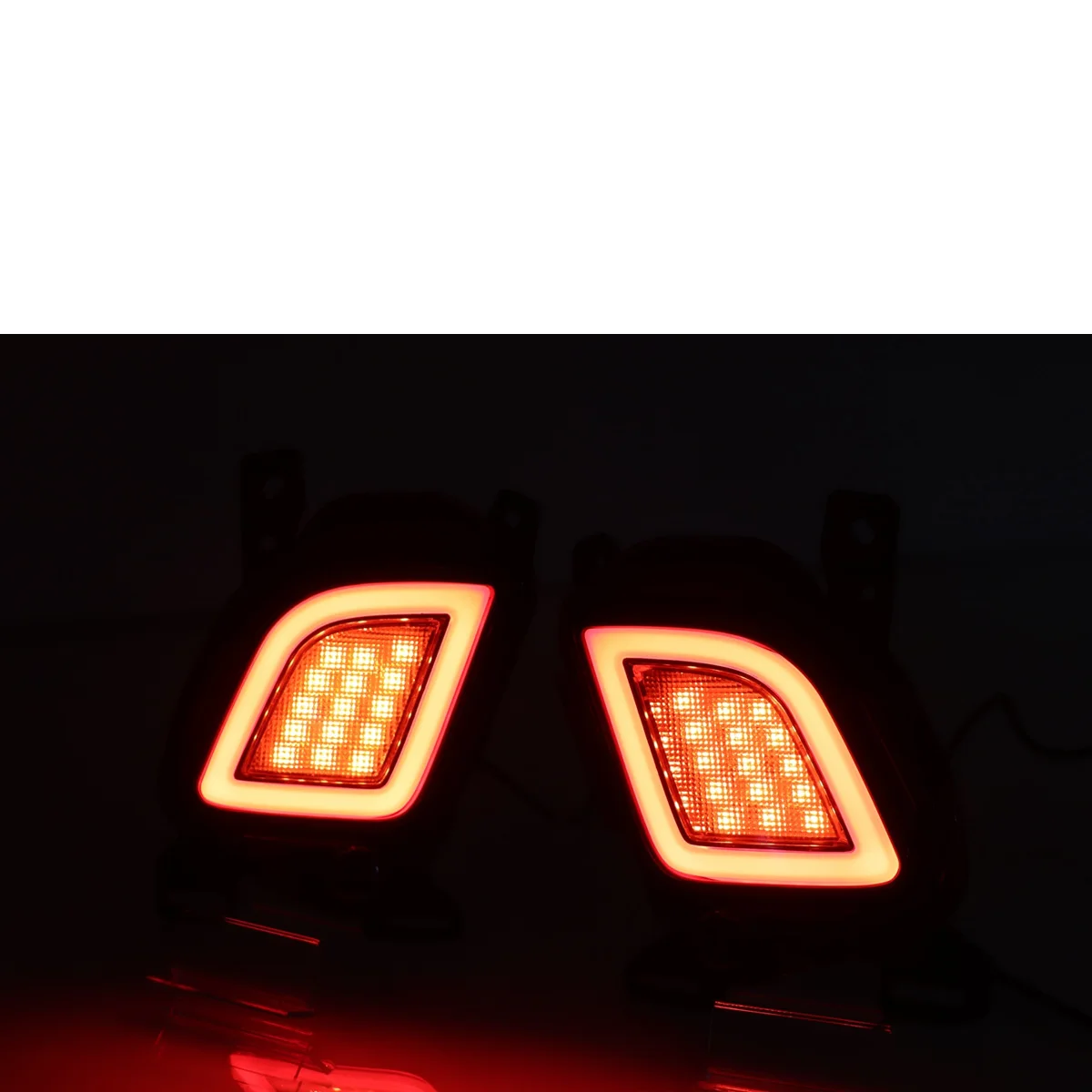  2PCS Multi-functions Car LED Rear Fog Lamp Bumper Light Brake Tail Light Reflector For Toyota Highl - 33035057130