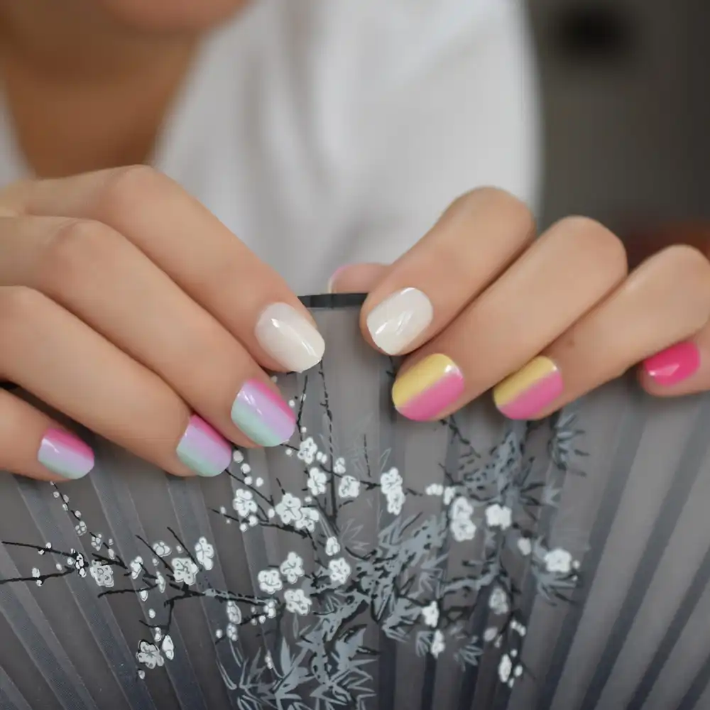 Kleine Korte Nep Nagels Voor Kinderen Regenboog Glanzende Ronde Kleurrijke Carnaval Stijl Faux Ongles Voor Kleine Nail Base Nepnagels Aliexpress