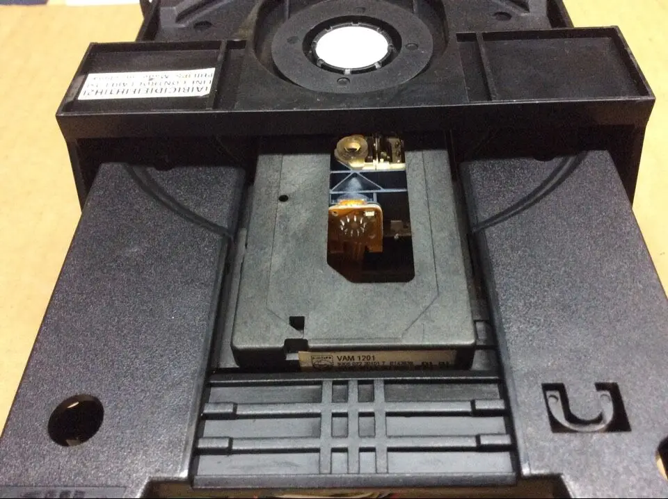 VAM1202 VAM1201 CDM12.1 CDM12.2 with Mechanism Movement Core