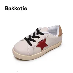 Bakkotie Весна для маленьких девочек мода Звезда спортивная обувь мальчиков детские мягкие однотонные кожаная спортивная обувь белый анти