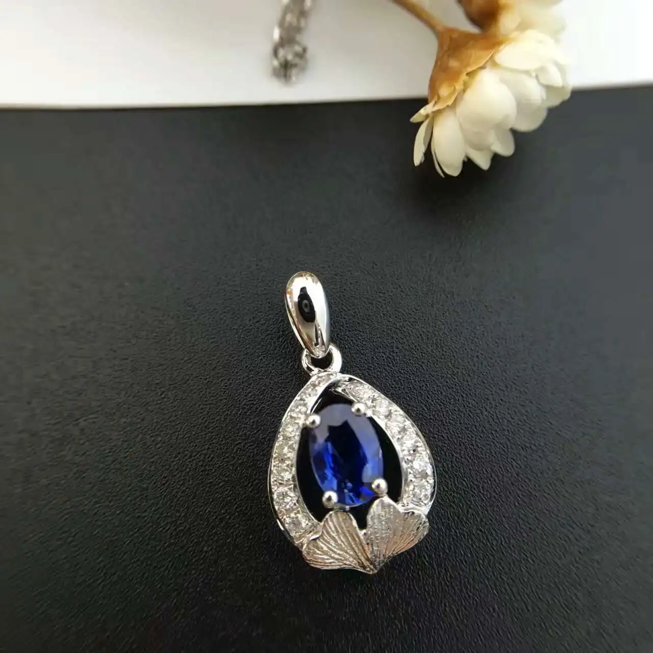 18K White Gold 0 851ct Natural Sapphire 0 109ct font b Diamond b font Pendant font