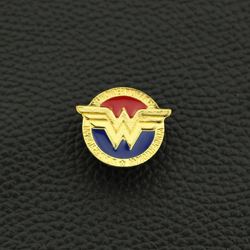 

Hot Showing Movie Marvel Super Hero Brooch Wonder Women Round Brooch Pins Button Badges Birthday Present Gift For Women And Men