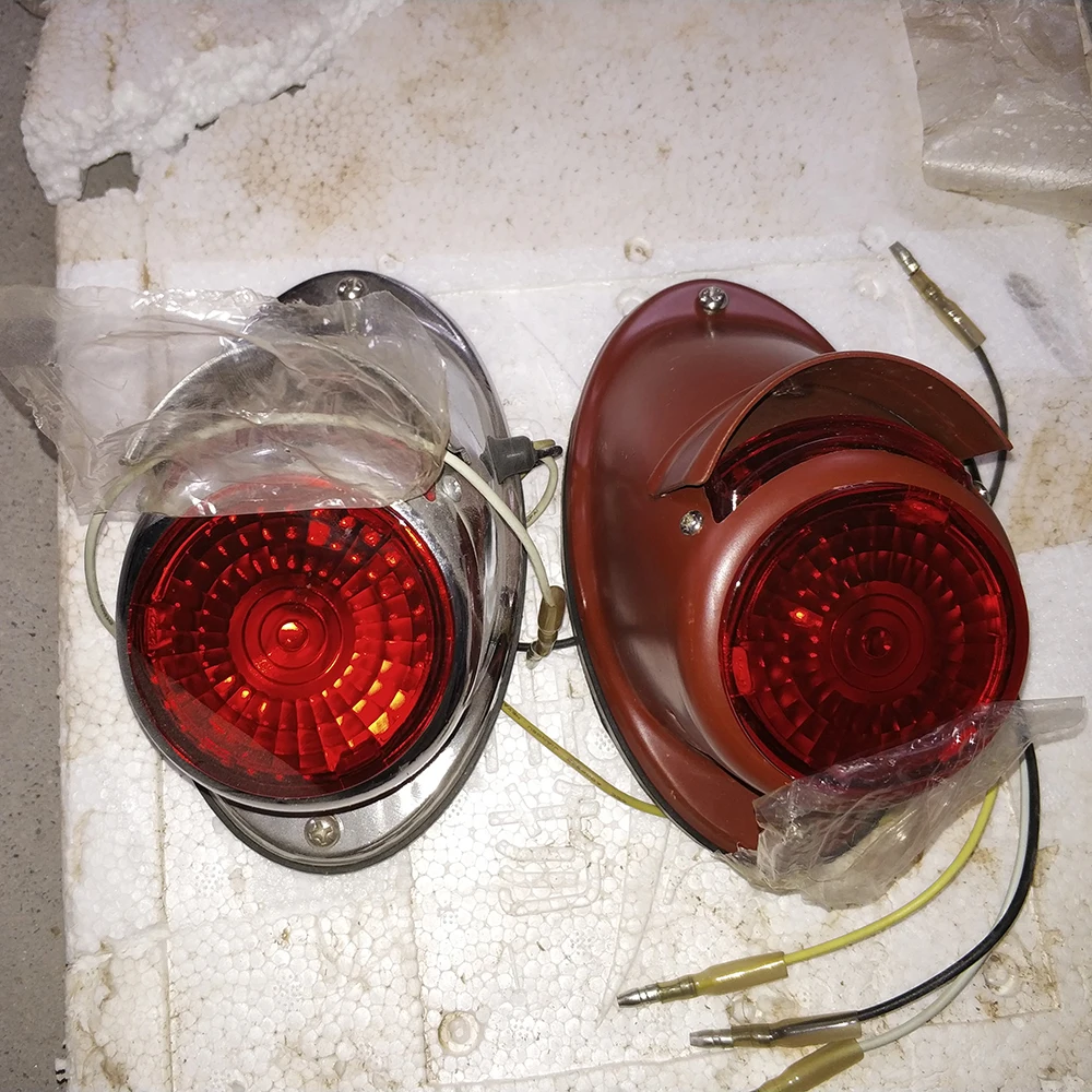 

Ural CJ-K750 motor original rear fender brake light red and white color case for BMW R1 R50 R71 M72 side car motor