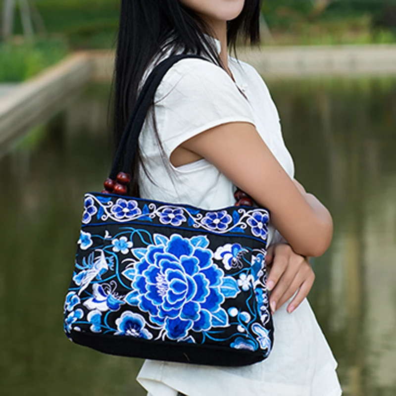 Вышитая Этническая сумка на плечо, женская сумочка ручной работы, двусторонний цветочный узор, винтажная вышитая Холщовая Сумка с деревянными бусинами