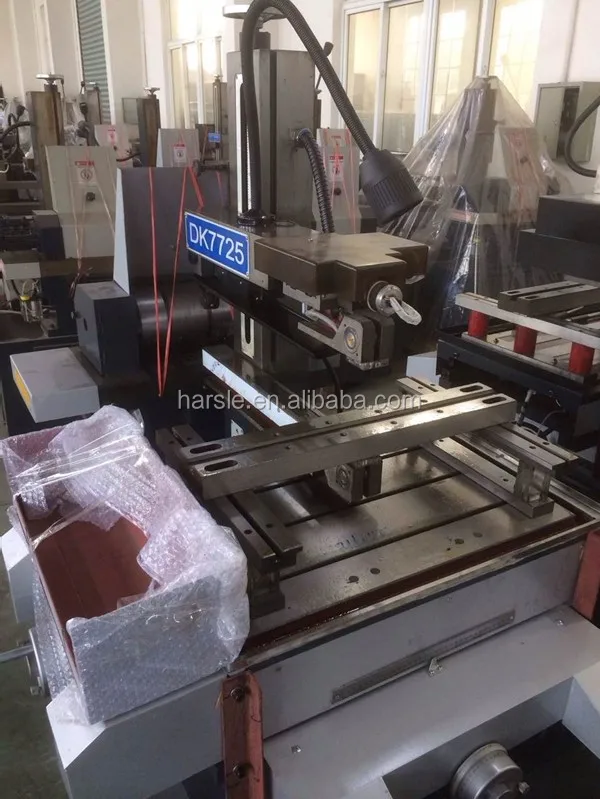 Заводская поставка вырезной станок с ЧПУ резки edm машина для изготовления металлические формы