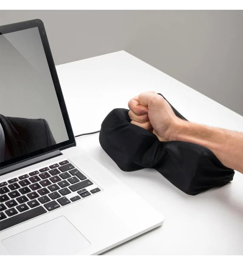 4755523080_1645970403