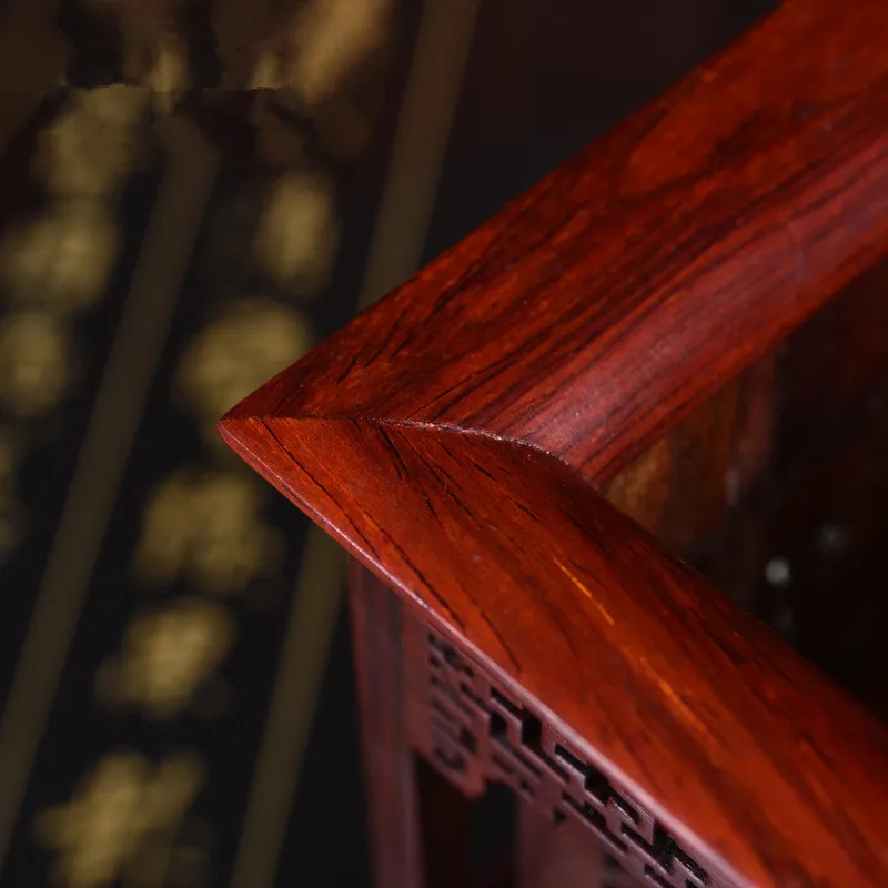 Классический стиль высокого класса Mkuruti ручка держатель Изысканный красный резьба по дереву ремесленные бытовые подарки архаистический кабинет карандаш ваза