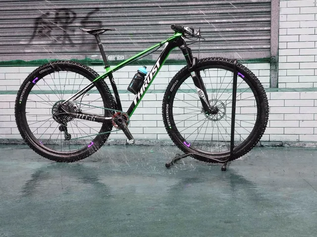 Cheap trident thrust green bi 29er suspension fork full carbon MTB bike mountain bike frame 27.5er complete bike carbon fork bike