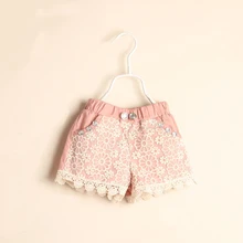Шорты для девочек коллекция года; летние кружевные короткие брюки для девочек с цветочным рисунком; детские брюки с оборками брюки для маленьких девочек пляжные шорты одежда для детей; цвет розовый