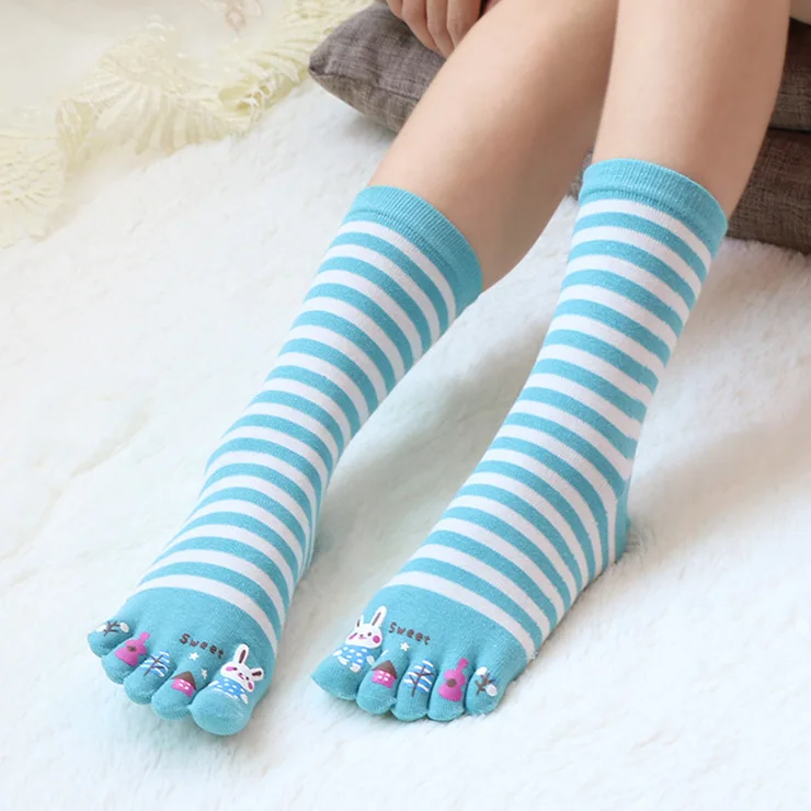 3 пары хлопок удобные пять пальцев носки леди среднего трубка милый мультфильм среднего трубка 5 носком Японии носки с раздельными пальцы