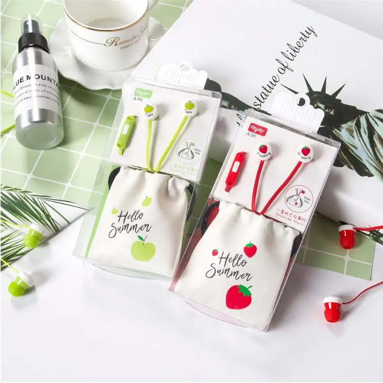 

Cartoon Fruit Strawberry headset Cute Earbuds 3.5mm in-ear with Mic for iPhone Xiaomi HUAWEI Samsung Girls Child Gift Earphone